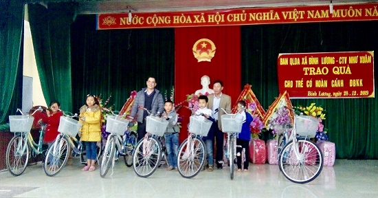 Xe đạp ngao du miền sông nước